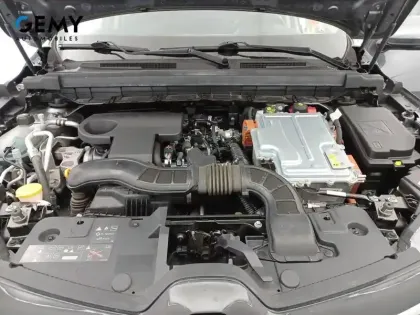 Photo 14 Renault Arkana  E-Tech hybride 145 - 22