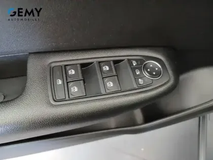 Photo 11 Renault Arkana  E-Tech hybride 145 - 22
