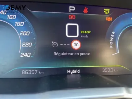 Photo 16 Peugeot 3008  Hybrid 225 e-EAT8