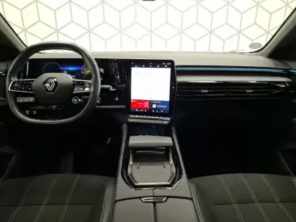 Photo 10 Renault Austral  E-Tech hybrid 200