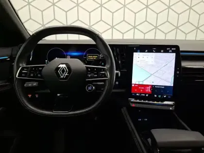 Photo 13 Renault Austral  E-Tech hybrid 200