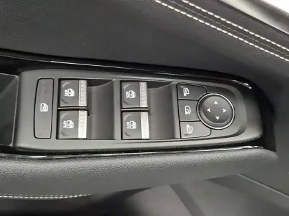 Photo 32 Renault Austral  E-Tech hybrid 200