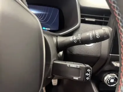 Photo 36 Renault Clio  E-Tech full hybrid 145 ch GSR2