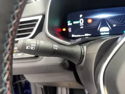 Photo 37 Renault Clio  E-Tech full hybrid 145 ch GSR2