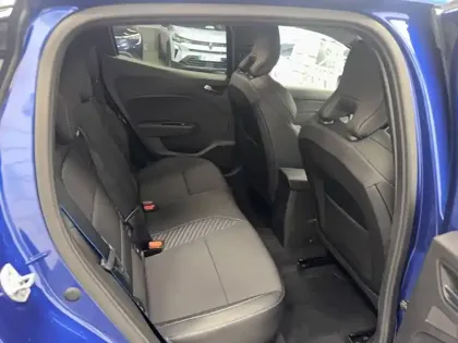 Photo 21 Renault Clio  E-Tech full hybrid 145 ch GSR2