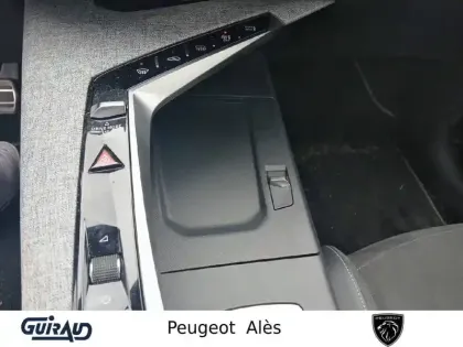 Photo 18 Peugeot 3008  Hybrid 136 e-DCS6
