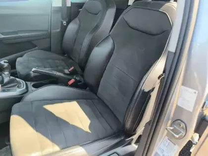 Photo 8 Seat Arona  1.0 EcoTSI 95 ch Start/Stop BVM5