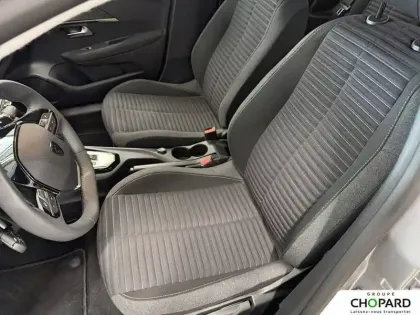 Photo 40 Peugeot 208  Hybrid 100 e-DCS6