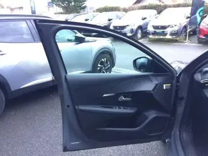 Photo 19 Peugeot 208  100 S&S BVM6