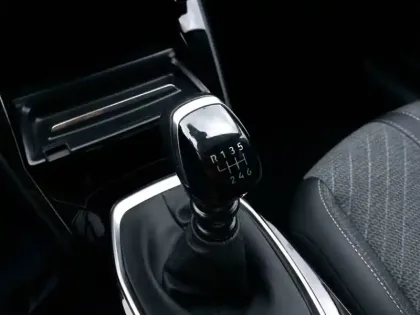 Photo 12 Peugeot 208  100 S&S BVM6