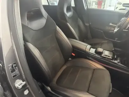 Photo 17 Mercedes Classe A A 200 Compacte
