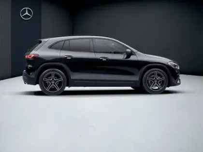 Photo 17 Mercedes GLA 200 AMG Line