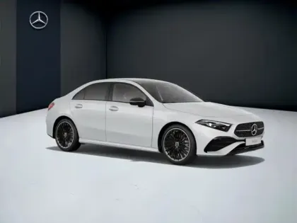 Photo 12 Mercedes Classe A 200 d Berline AMG Line