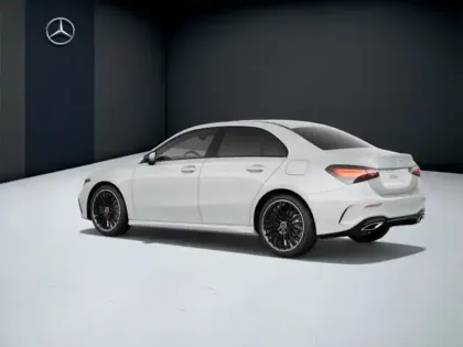 Photo 24 Mercedes Classe A 200 d Berline AMG Line