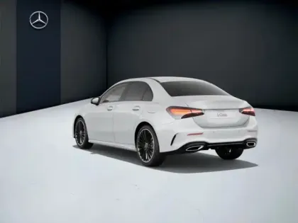 Photo 23 Mercedes Classe A 200 d Berline AMG Line