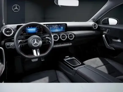 Photo 8 Mercedes Classe A 200 d Berline AMG Line