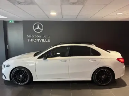 Photo 32 Mercedes Classe A 200 d Berline AMG Line