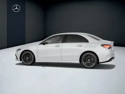 Photo 26 Mercedes Classe A 200 d Berline AMG Line