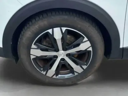 Photo 9 Peugeot 3008  1.2 PureTech 130ch Allure S&S