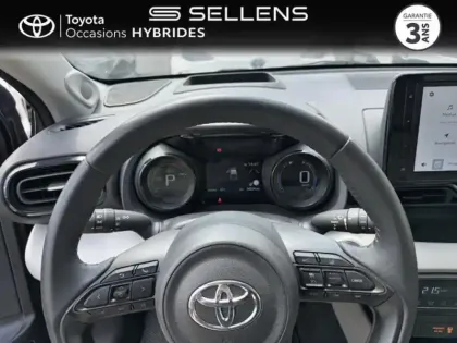 Photo 12 Toyota Yaris  116h Iconic 5p MY22