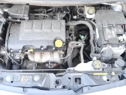 Photo 11 Opel Corsa  1.4 90ch Design 120 ans Start/Stop 5p