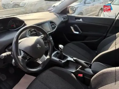 Photo 29 Peugeot 308  1.2 PureTech 110ch E6.c S&S Active Business 108g