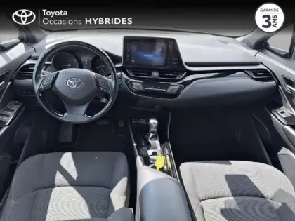 Photo 7 Toyota C-HR  122h Edition 2WD E-CVT RC18