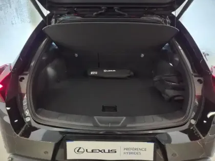 Photo 14 Lexus UX  300h F SPORT Design MY26