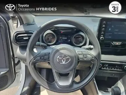 Photo 8 Toyota Yaris  116h Design 5p MY22