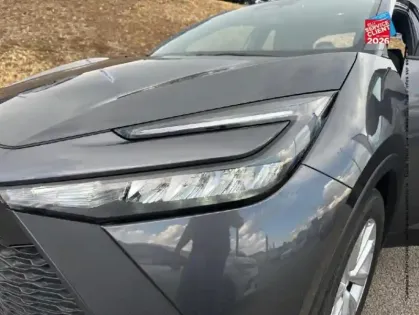 Photo 12 Toyota C-HR  1.8 Hybride 140ch Dynamic NG23