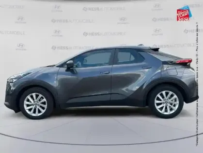 Photo 8 Toyota C-HR  1.8 Hybride 140ch Dynamic NG23