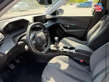 Photo 14 Peugeot 2008  1.2 PureTech 130ch S&S Allure