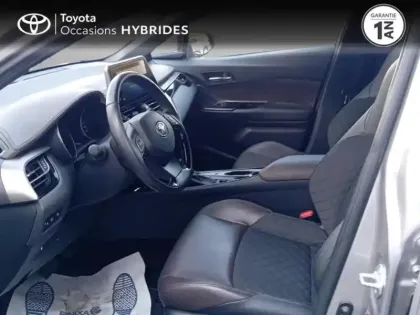 Photo 5 Toyota C-HR  122h Distinctive 2WD E-CVT