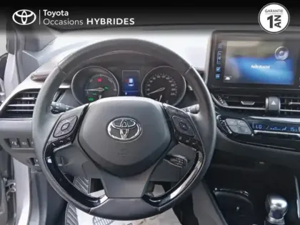 Photo 8 Toyota C-HR  122h Distinctive 2WD E-CVT