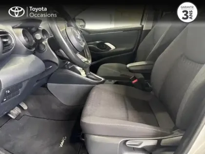 Photo 10 Toyota Yaris  116h Design 5p