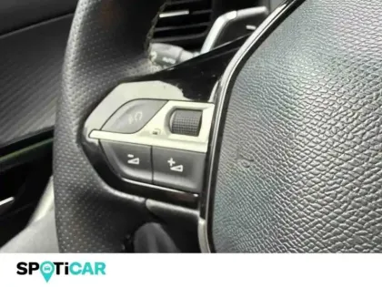 Photo 14 Peugeot 2008  1.2 PureTech 130ch S&S GT Line EAT8 7cv