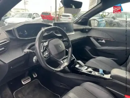 Photo 14 Peugeot 208  e- 136ch GT Line