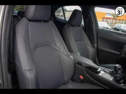 Photo 12 Lexus UX  250h 2WD Le Pack Technologie
