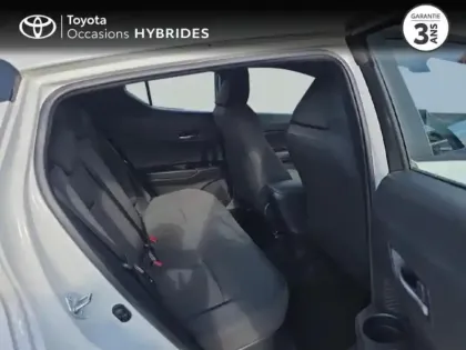 Photo 6 Toyota C-HR  122h Dynamic 2WD E-CVT