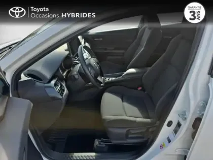 Photo 10 Toyota C-HR  122h Dynamic 2WD E-CVT