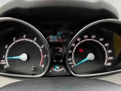 Photo 14 Ford Fiesta  1.0 EcoBoost 100ch Stop&Start Titanium 3p