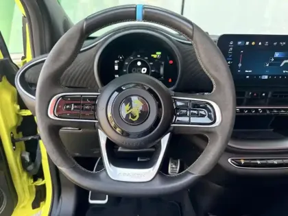 Photo 12 Abarth 500 C e 155ch Turismo