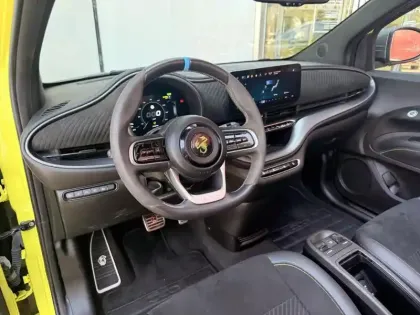 Photo 10 Abarth 500 C e 155ch Turismo