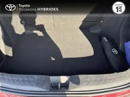 Photo 9 Toyota C-HR  122h Distinctive 2WD E-CVT RC18
