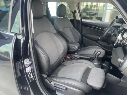 Photo 9 Mini Mini  5 Portes Cooper 136ch Edition Premium BVA7