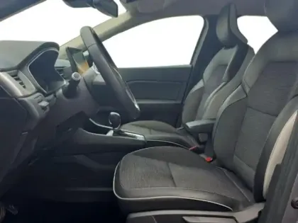 Photo 6 Renault Captur  1.6 E-Tech hybride 145ch Intens -21