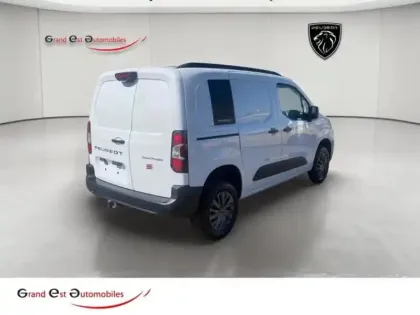 Photo 6 Peugeot Partner  M Diesel 130ch automatique Pro Skill 4x4