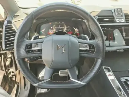 Photo 12 DS DS 7  E-TENSE 4x4 360ch Performance Line +