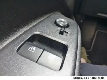 Photo 11 Hyundai I10  1.0 67ch ECO Intuitive BVR