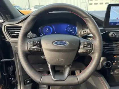 Photo 14 Ford Kuga  2.5 Duratec 190ch FHEV ST-Line BVA i-AWD